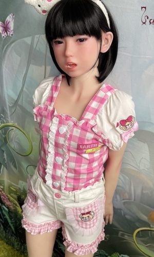 UTDOLLS 138 см Мила (тело из термопластичного эластомера с мягкой силиконовой головой)