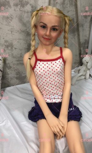 UTDOLLS 146CM A-CUP Alisa (тело из термопластичного эластомера с твердой силиконовой головкой)