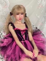 UTDOLLS 139 см Шарлотта (тело из термопластичного эластомера с мягкой силиконовой головой)