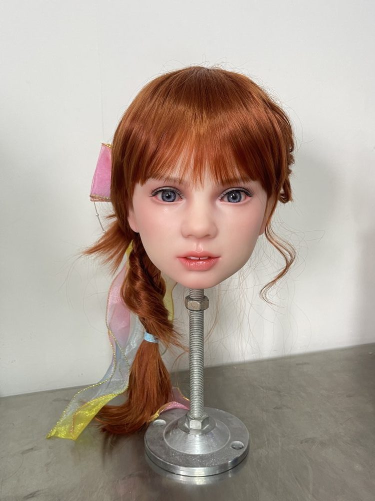 Мягкая силиконовая голова Кати UTDOLLS — изображение 5