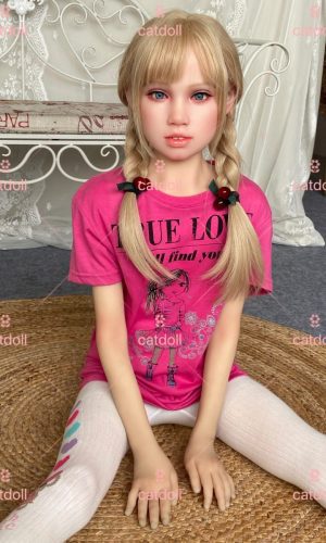 UTDOLLS 139 см Луиза (тело из термопластичного эластомера с мягкой силиконовой головой)